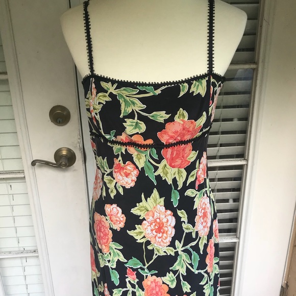 Maggy London Dresses & Skirts - Floral Maggy London Dress